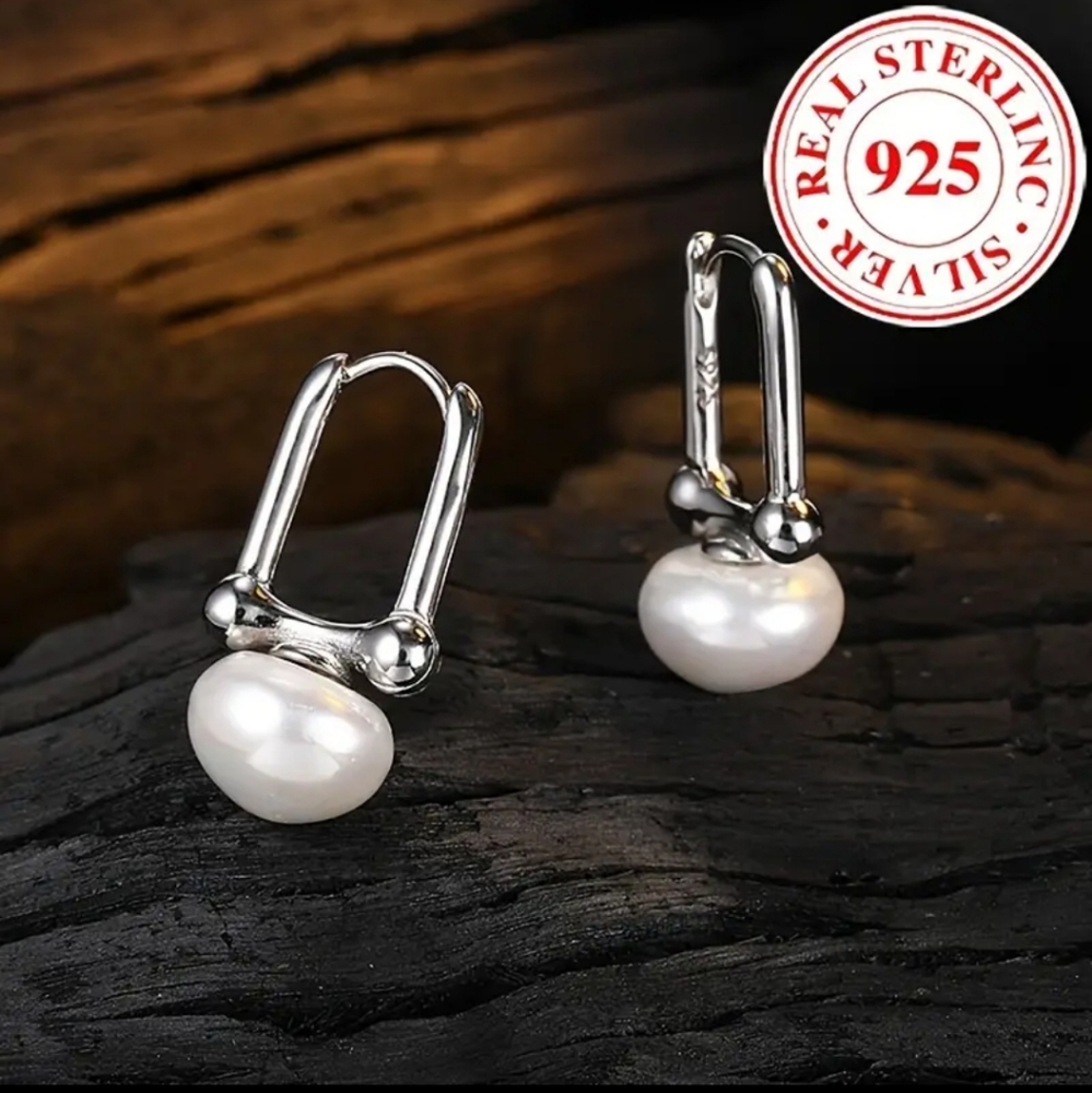 Exquisite Luxury Style 925 S.Silver Hoop Earrings With Freshwater Pearl.